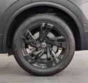 2025 Volkswagen Touareg R-Line