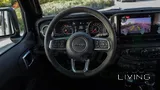 جيب رانجلر مونولاي سوداء 2026 بسعة 2.0 لتر تيربو 4x4 خليجية بدون أميال