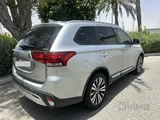 202Model full option low mileage outlander