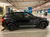 بي إم دبليو إكس 5 2013 - SUV مستعملة بأوتوماتيك وبنزين