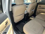 سيارة عائلية للبيع بحالة جيدة
