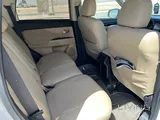 سيارة عائلية للبيع بحالة جيدة