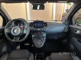 Abarth 695 سي (Cabrio) – Model 2025, Black