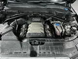 Audi Q5 3.2 V6 very good condition.