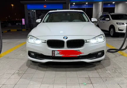BMW 3-Series 320 i 2016