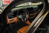 BMW 730i