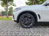 BMW X5 40i
