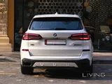 BMW X5 M50i