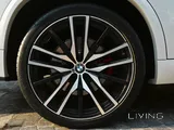 BMW X5 M50i