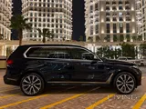 BMW X7 M50i