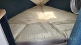 قارب للبيع
