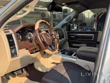 Dodge Ram 1500 5,700 Hemi 420 hp