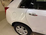 كاديلاك إس آر إكس 2012