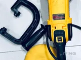 De Walt polishing machine
