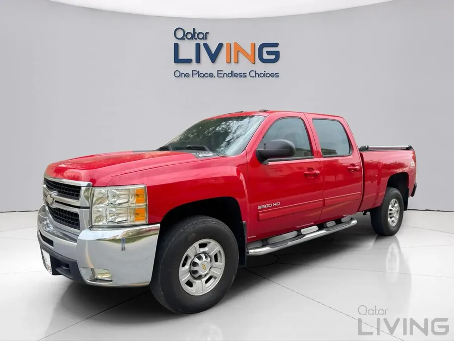 Chevrolet Silverado 2010 — QatarLiving