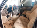 Classy powerful V8 precious beauty, sale just bcoz leaving Qatar
