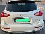 Clean no accident Infiniti QX50