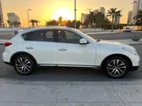 Clean no accident Infiniti QX50