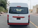 نيسان أورفان