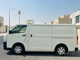 TOYOTA HIACE CHILLER 2023