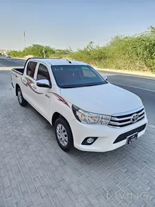 Toyota Hilux  2025