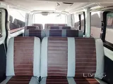 نيسان أورفان