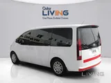 Hyundai Staria 2023 V6