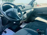 NISSAN URVAN 2021
