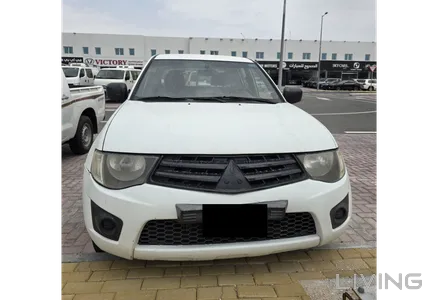 Mitsubishi L200  2015