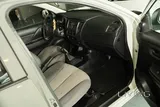 بيك أب L200