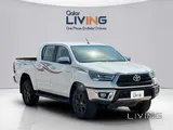 تويوتا هيلوكس SR5 2025