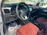 تويوتا هيلوكس SR5 2025
