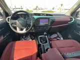تويوتا هيلوكس SR5 2025
