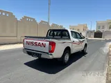 NISSAN NAVARA