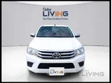 Toyota Hilux SR5 2025