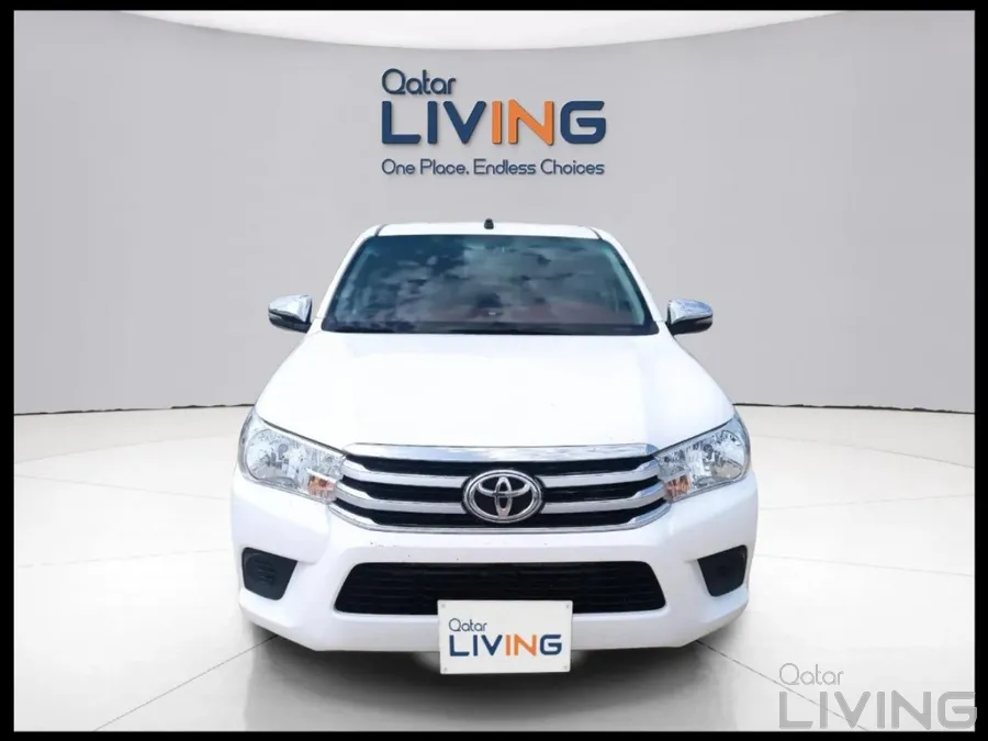 Toyota Hilux SR5 2025