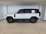 ديفندر 110 3.0i6 HSE بقوة 400 حصان