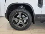 ديفندر 110 3.0i6 HSE بقوة 400 حصان