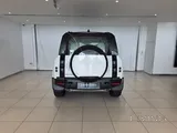 Defender 110 3.0i6 X-Dynamic HSE 400PS