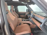 ديفندر 110 4.4 V8 أوتوماتيك
