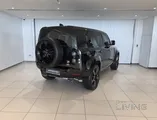 Defender 110 5.0 XV8 Bond Edition