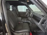 Defender 110 5.0 XV8 Bond Edition