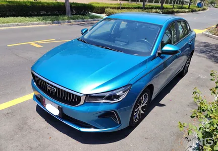 Geely Emgrand  2025