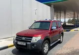 excellent and no accident pajero and clean
