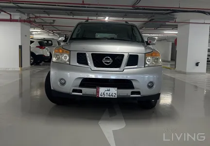 Nissan Armada SE 2011