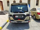 للبيع: ميتسوبيشي باجيرو 2015 سعة 3.8 لتر بحالة ممتازة