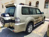 للبيع: ميتسوبيشي باجيرو 2015 سعة 3.8 لتر بحالة ممتازة