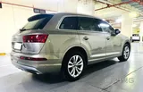 For Sale – Audi Q7 3 liter 6 cylinder (V6) 45 TFSI Quattro (2017 Model)