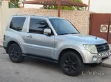 FOR SALE: Mitsubishi Pajero 3-Door, 2009