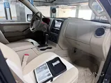 Ford Explorer- very low mileage